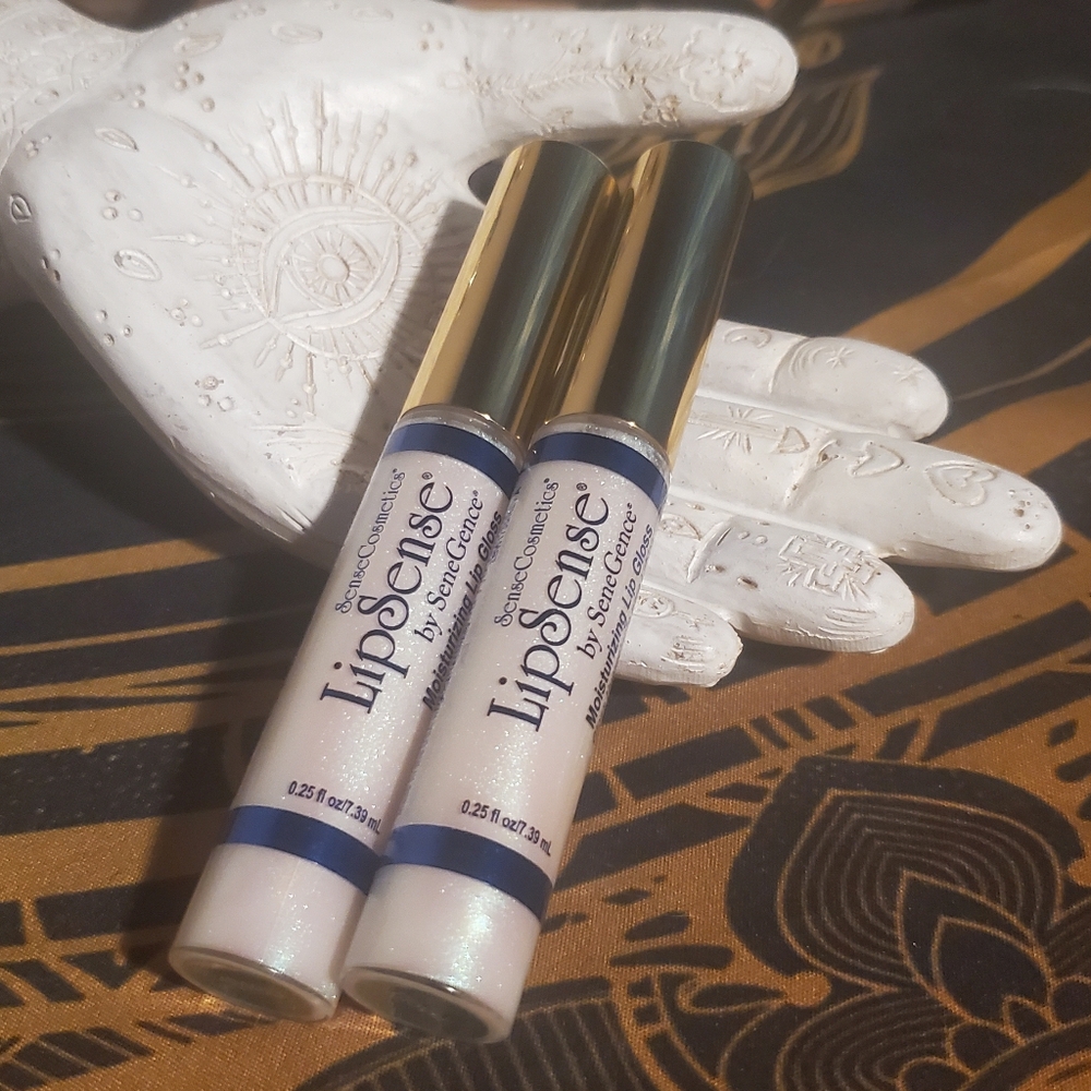 BNIP New and sealed Lipsense gloss "Clover"